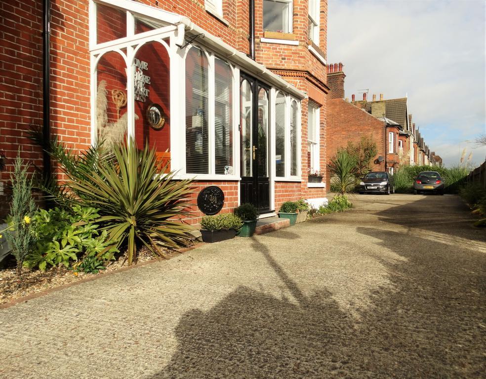 The Corner House Bed and Breakfast Lowestoft Buitenkant foto